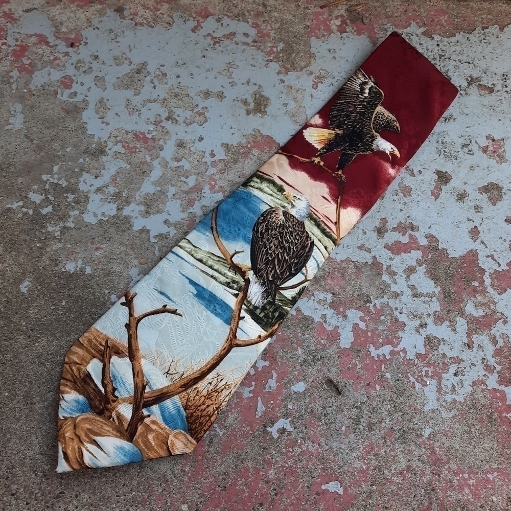 🌟 Vintage endangered species men's tie